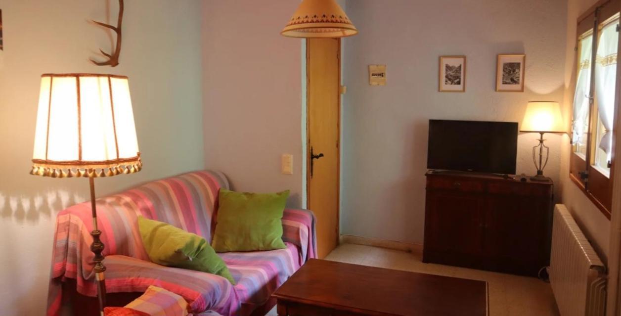 Cal Calau Vega Bed & Breakfast Planoles Exterior foto