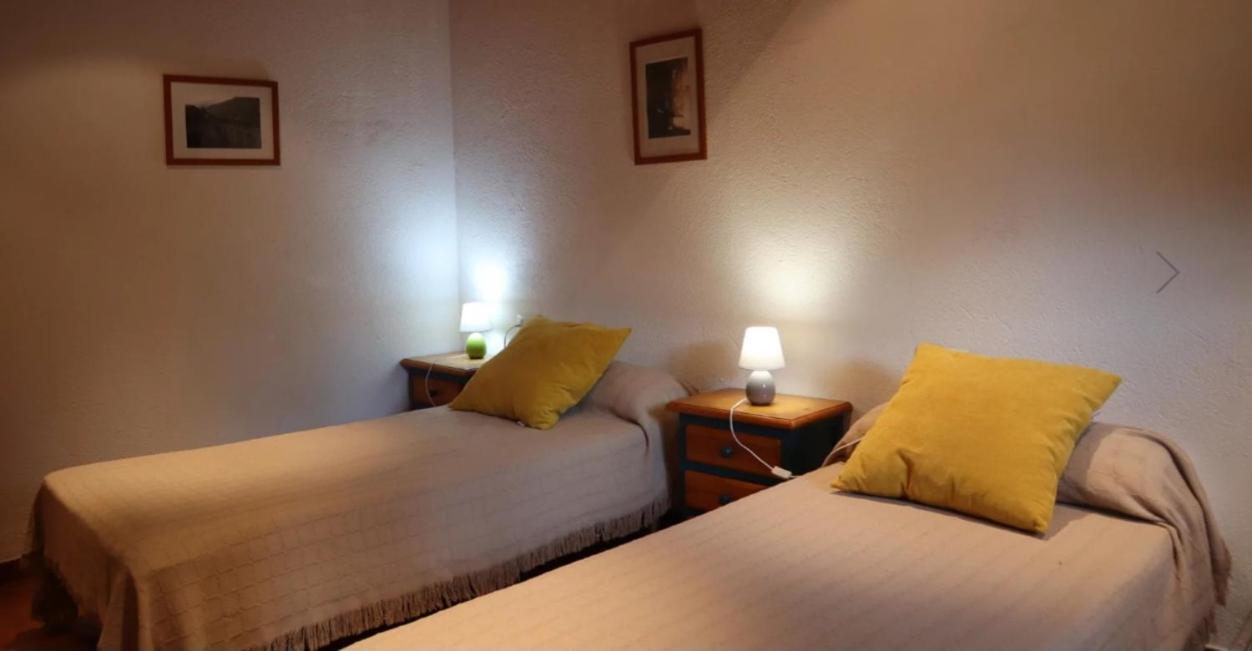 Cal Calau Vega Bed & Breakfast Planoles Exterior foto